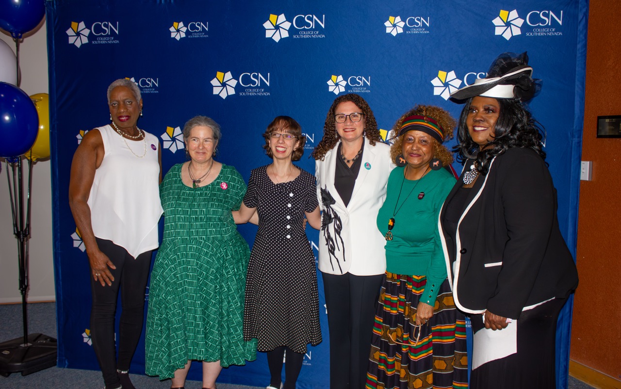 Women Talk 1 2 Large